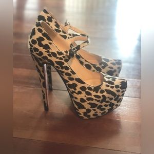 Christian Louboutin size 37